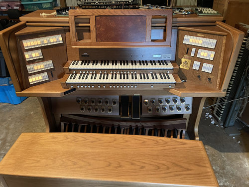 Ahlborn Galenti Chronicler Church organ